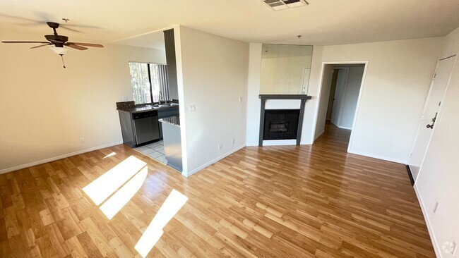 Building Photo - Clark Drive Apartments