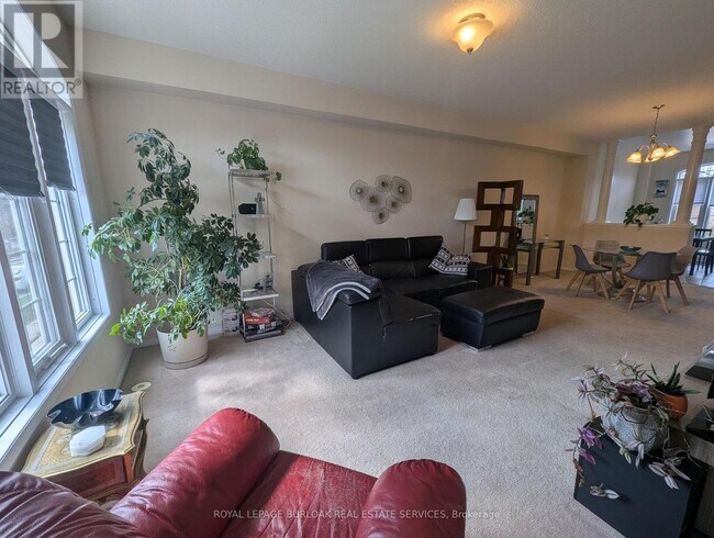 Building Photo - 2307 Sutton Dr