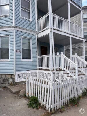 Building Photo - 10 Fabyan St