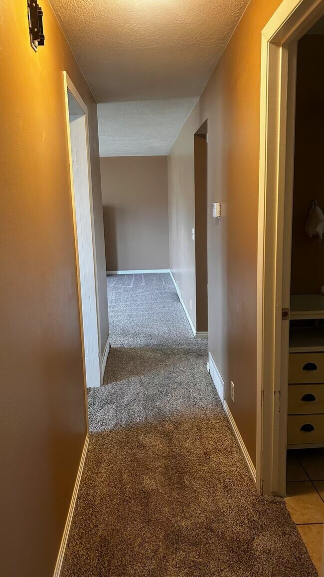 Foto del edificio - 531 W 660 S