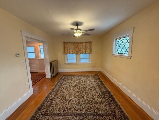 Foto del edificio - 5 Tip Top St