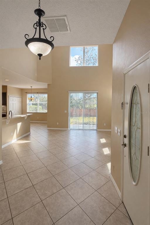 Building Photo - 1136 Crestwood Commons Ave