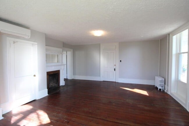Building Photo - 317 Park Ave