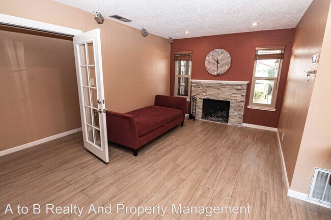 Foto del edificio - 4 br, 2 bath House - 2173 Carobwood Lane