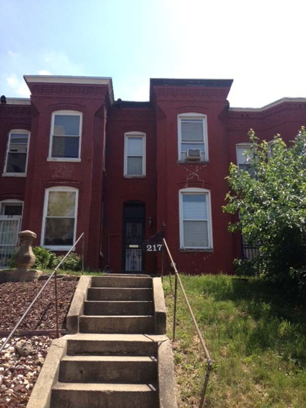 Primary Photo - 217 K St NE