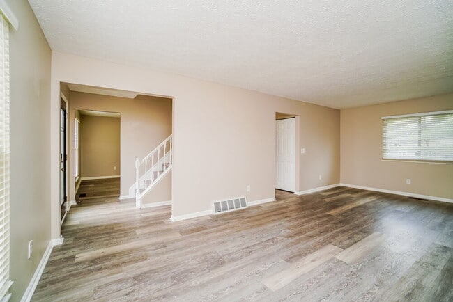 Building Photo - 1206 Crater Lake Ln