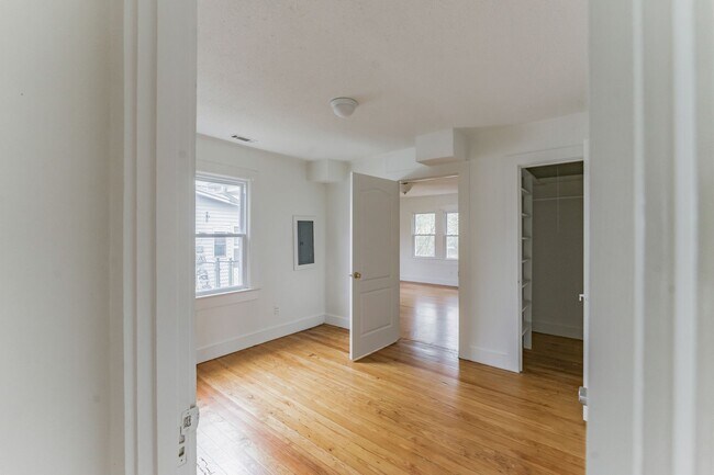 Foto del edificio - Amazing 3 bed 1 bath for rent!