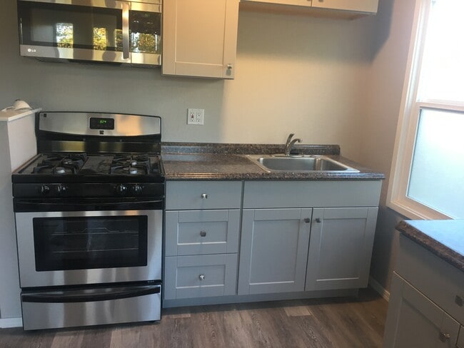Building Photo - 4770 Soquel Dr
