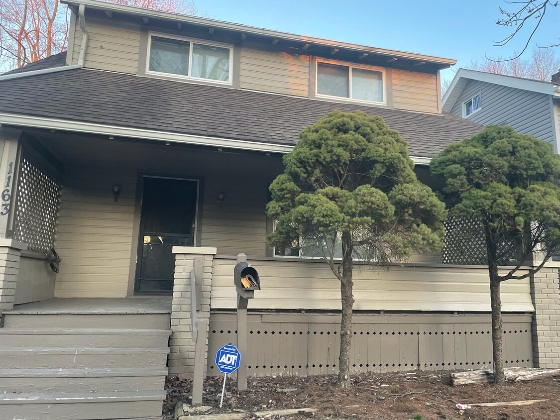 Foto principal - 1163 Dietz Ave