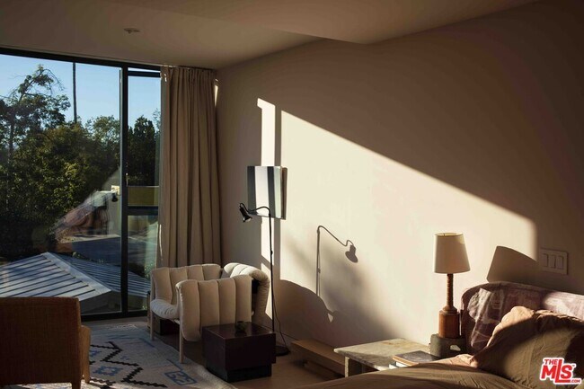 Foto del edificio - 2169 Lemoyne St