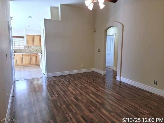 Building Photo - 8610 Little Fox St