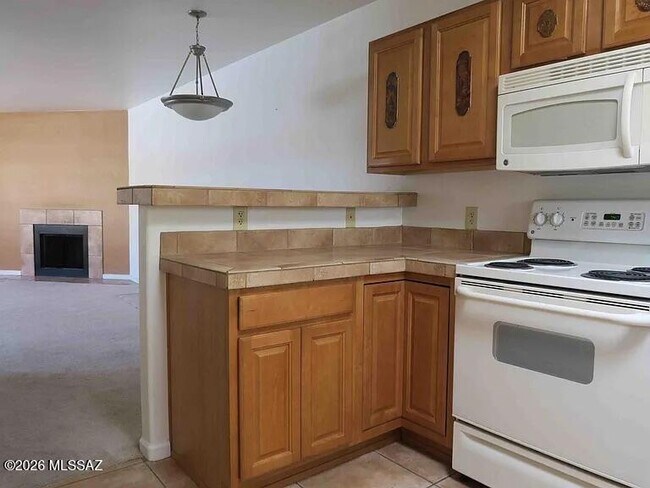 Building Photo - 6255 N Camino Pimeria Alta