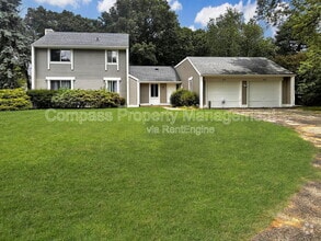 Building Photo - 4830 Norfolk Cir