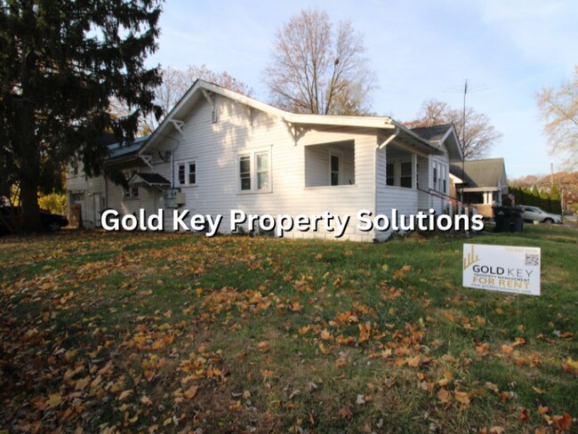 Building Photo - 631 High St