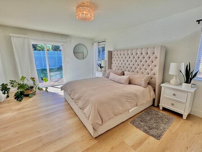 Foto del edificio - 3260 Geddes Dr