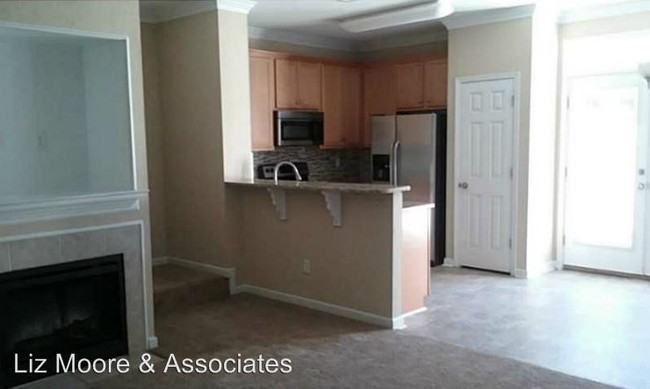 Building Photo - 3 br, 2.5 bath House - 23 Stratum Way