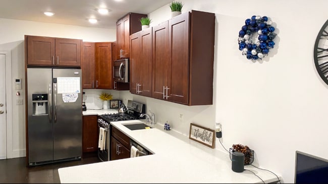 Building Photo - 4314 Meadowview Ave