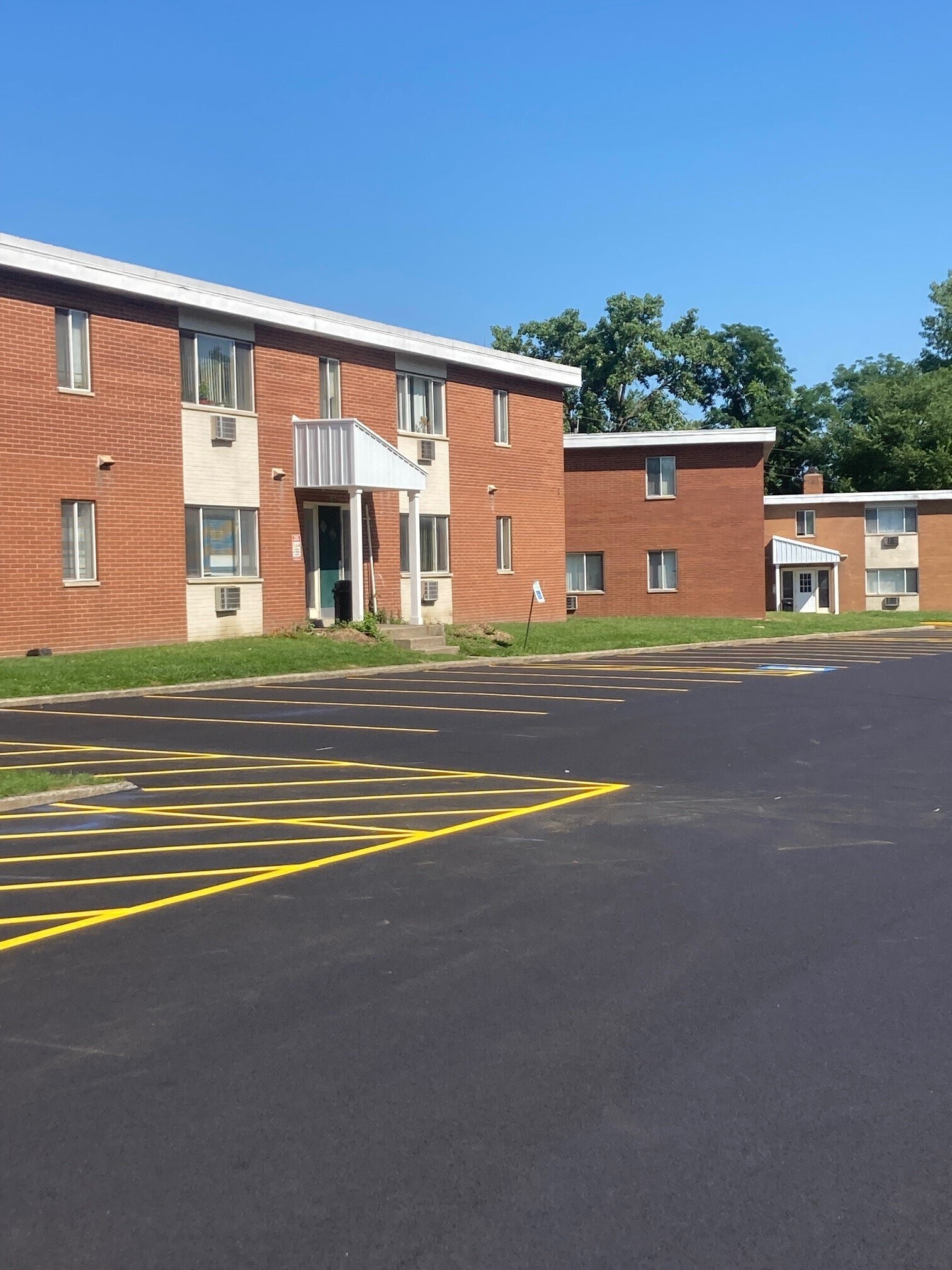 Creekside Apartments – One Bedroom