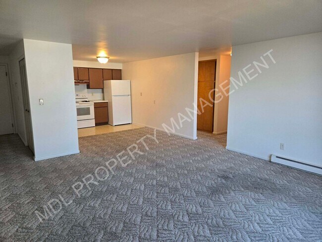 Foto del edificio - 121 N Woodbridge St