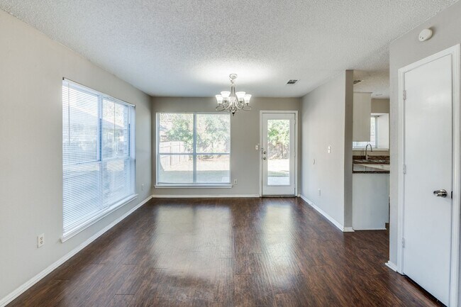 Foto del edificio - 8605 Mystic Trail