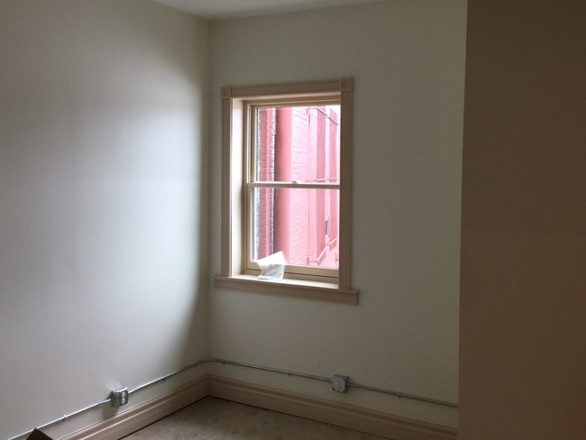Bedroom - 4 W Main St