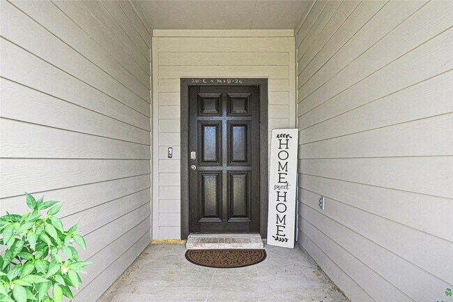 Building Photo - 1319 Sea Breeze Way