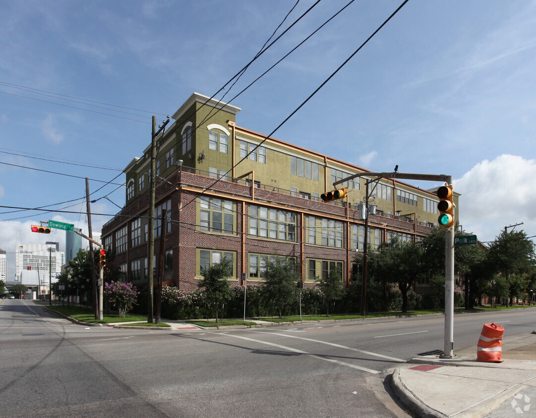 Primary Photo - 2323 Polk St