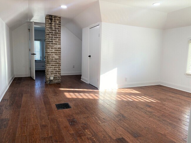 Habitación principal - 2320 N 69th St