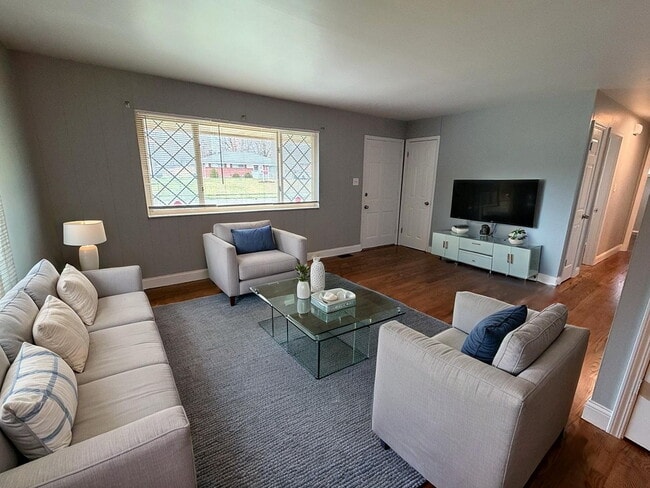 Photo - 8862 Zodiac Dr Apartment