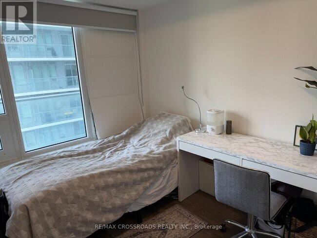 Photo du bâtiment - 195 Redpath Ave