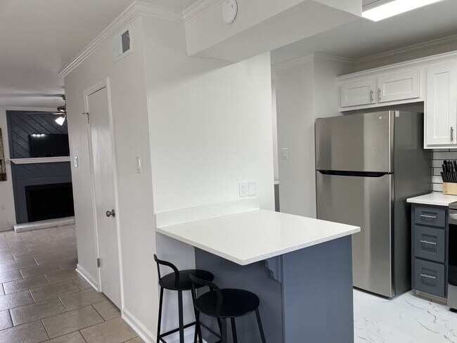 Foto del edificio - 978 Ridgepoint Ct