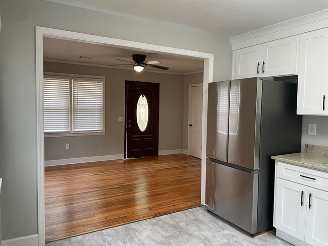 Foto del edificio - 304 1st St