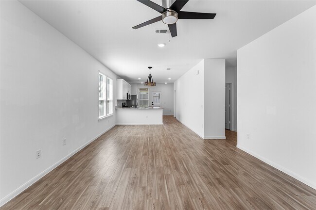 Foto del edificio - 26370 Cedar Sedge Dr