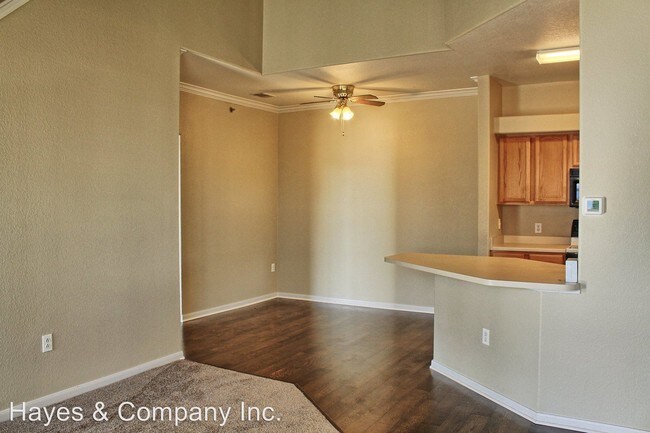 Building Photo - 6013 Castlegate Dr W