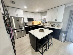 Building Photo - 14849 SW 114th Ct