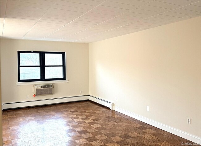 Building Photo - 505 White Plains Rd