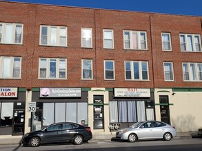 Building Photo - 752 E 43rd St