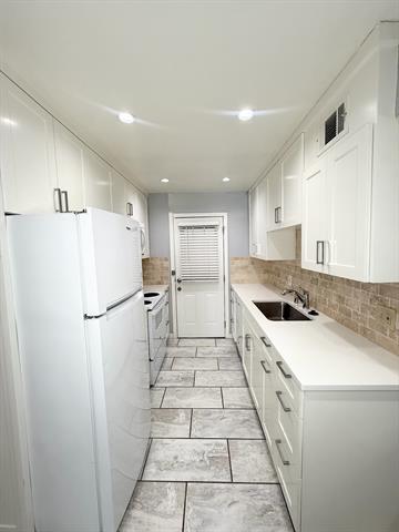 Foto del edificio - 12888 Montfort Dr