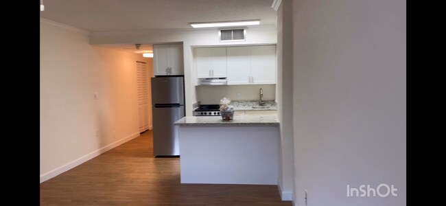 Building Photo - 177 Ocean Ln Dr