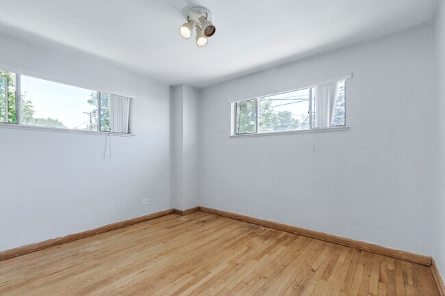 Building Photo - 1524 Jasmine St