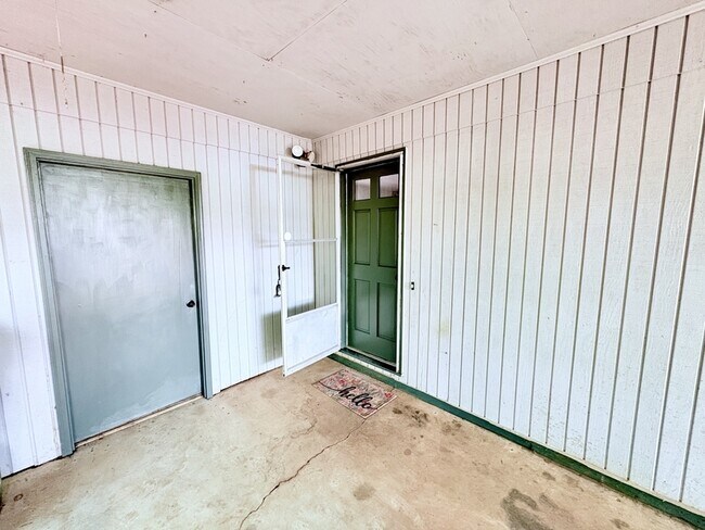 Foto del edificio - 127 Cedar Creek Cir