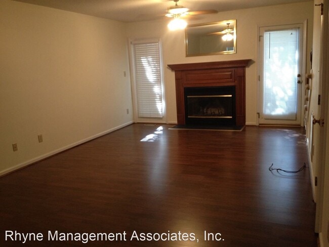 Building Photo - 2 br, 2.5 bath House - 2061 Trexler Court