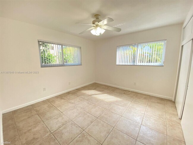 Building Photo - 2 br, 1 bath House - Biscayne Beach