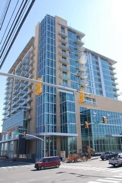 Foto del edificio - 700 12th Ave S