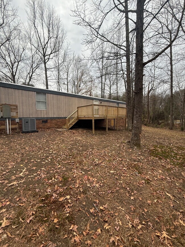 Building Photo - 381 Old Hickory Ln