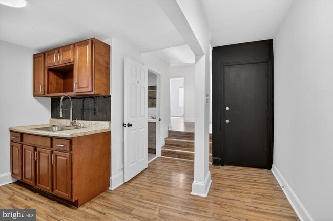 Foto del edificio - 1733 W Oxford St