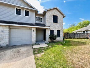 Building Photo - 8511 Apple Carrie Cove