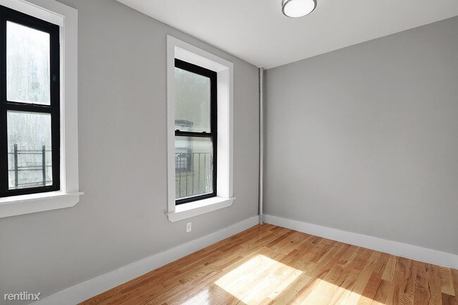 Building Photo - 1 br, 1 bath Apartment - 322 E 117th St 26 26