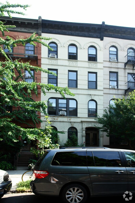 Primary Photo - 417 3rd St