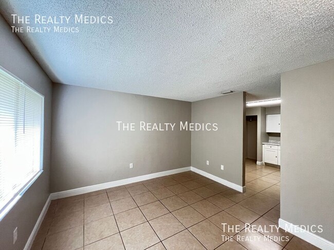 Building Photo - 2000 NW 43rd St